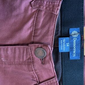 Democracy Women’s Rust Ab Solution